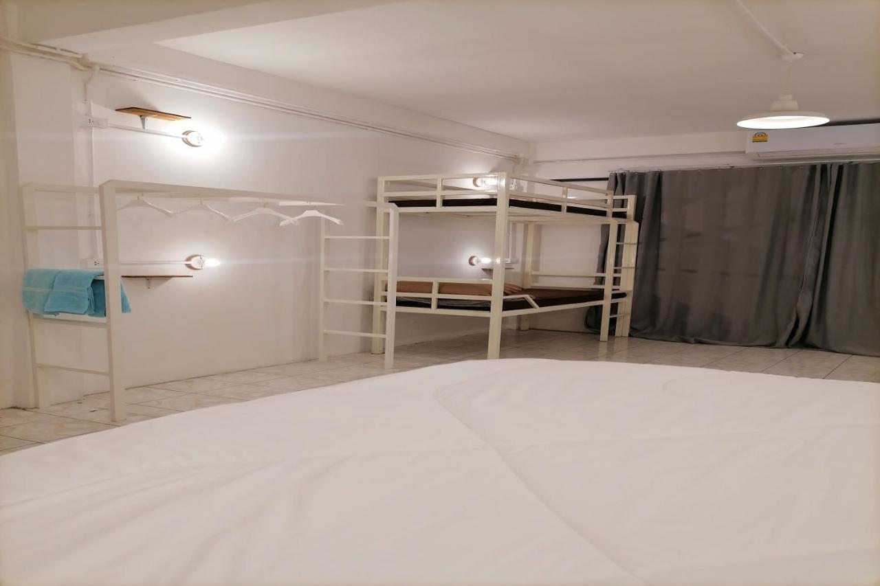 8 Sleeper Street Guesthouse Krabi town Extérieur photo